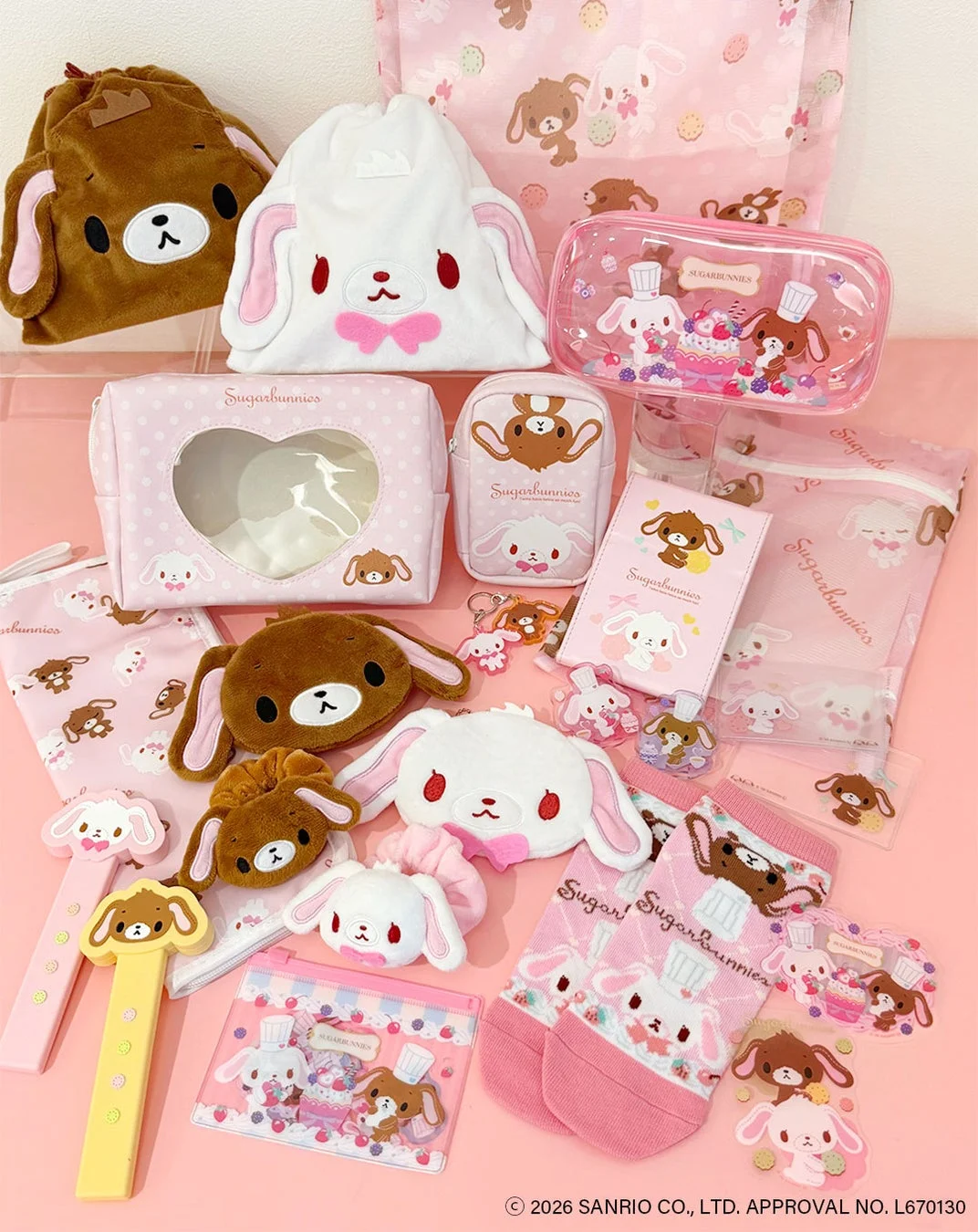 シュガーバニーズのグッズ集合画像（ぬいぐるみ、ポーチなど）
